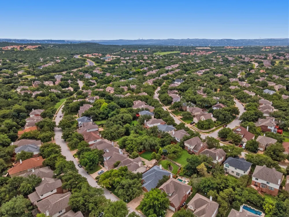 12909 Majestic Oaks Drive Austin, TX 78732