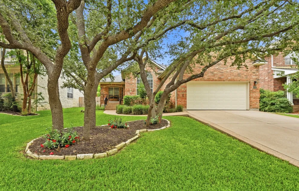 12909 Majestic Oaks Drive Austin, TX 78732