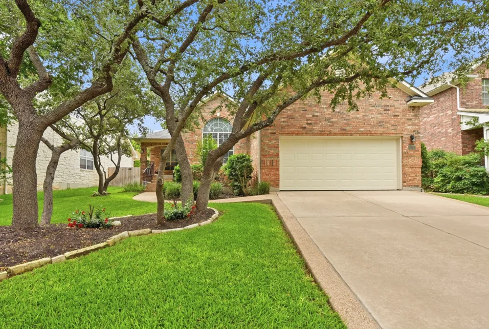 12909 Majestic Oaks Drive Austin, TX 78732