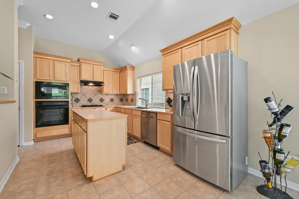 12909 Majestic Oaks Drive Austin, TX 78732