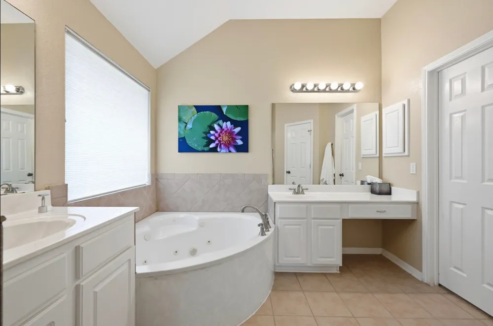 12909 Majestic Oaks Drive Austin, TX 78732