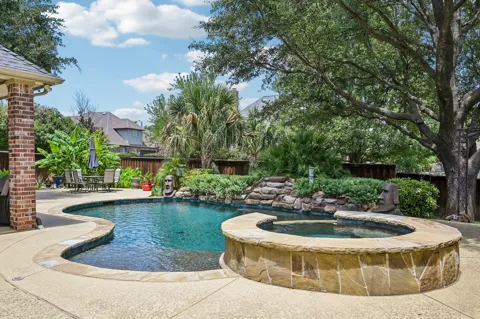 812 White Buffalo Lane