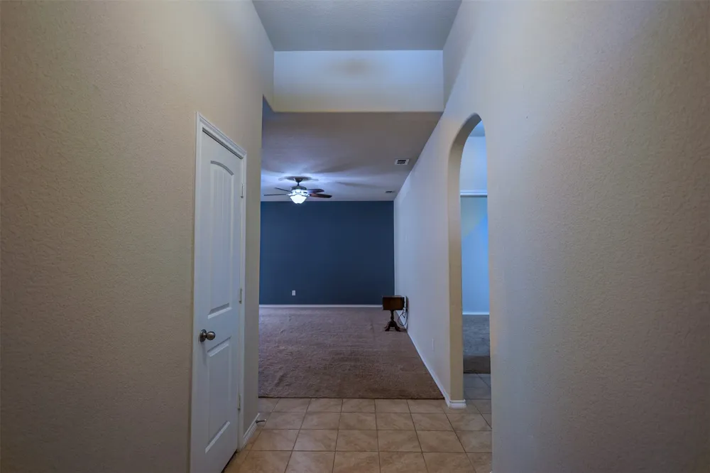 624 River Rock Drive Azle, TX 76020