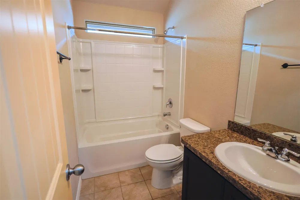 624 River Rock Drive Azle, TX 76020
