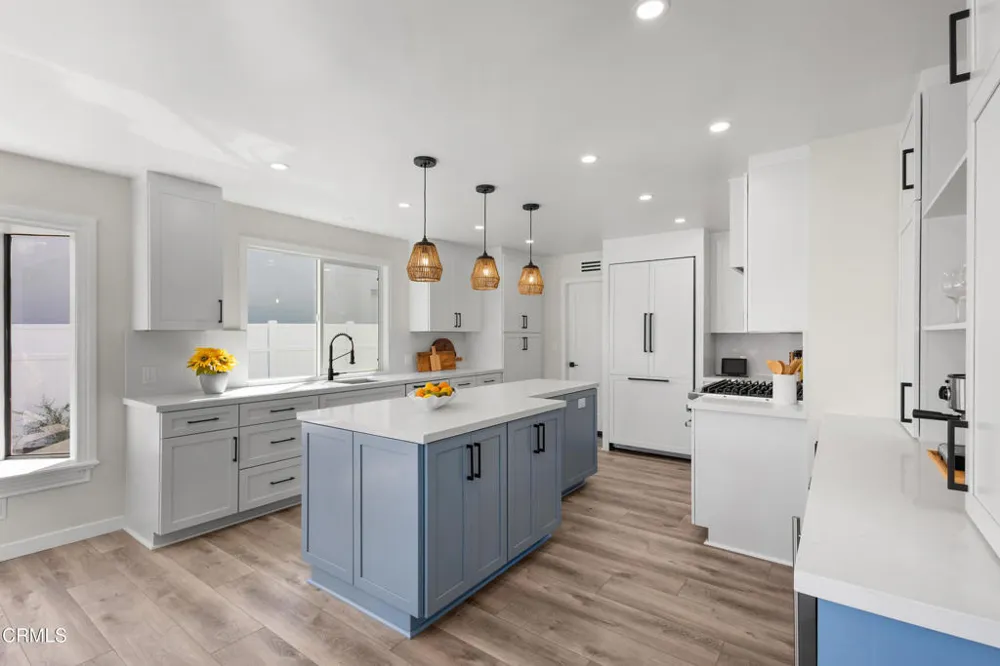 2230 Monaco Drive Oxnard, CA 93035