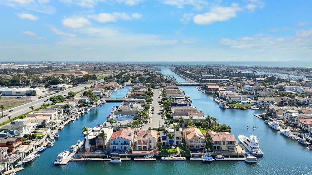 2230 Monaco Drive Oxnard, CA 93035