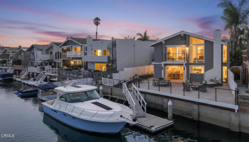 2230 Monaco Drive Oxnard, CA 93035