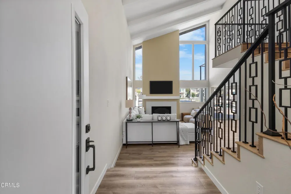 2230 Monaco Drive Oxnard, CA 93035