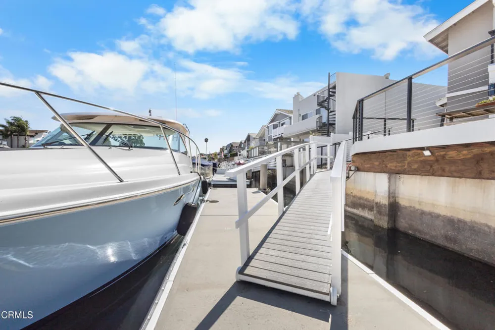 2230 Monaco Drive Oxnard, CA 93035
