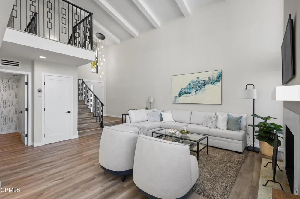 2230 Monaco Drive Oxnard, CA 93035