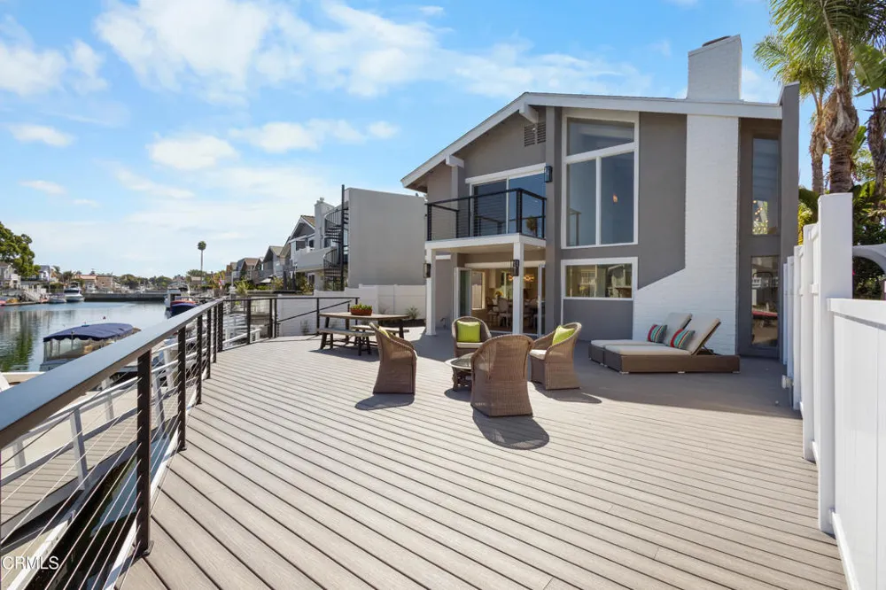 2230 Monaco Drive Oxnard, CA 93035