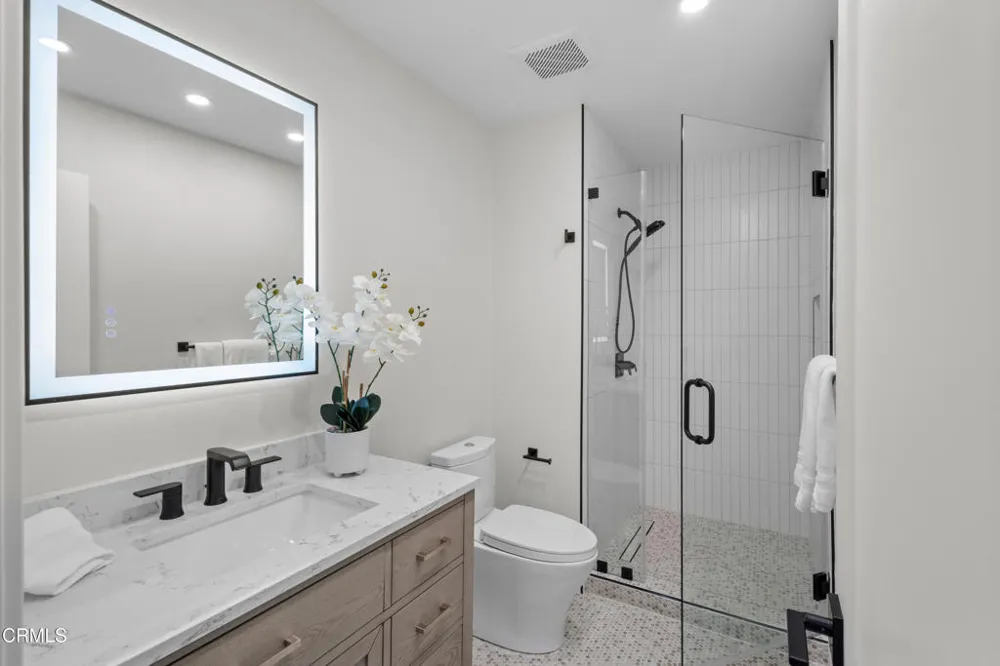 2230 Monaco Drive Oxnard, CA 93035