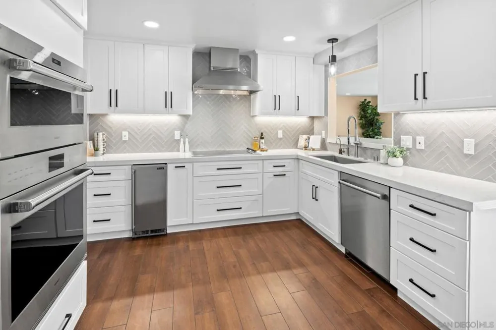 10829 Charbono Point San Diego, CA 92131