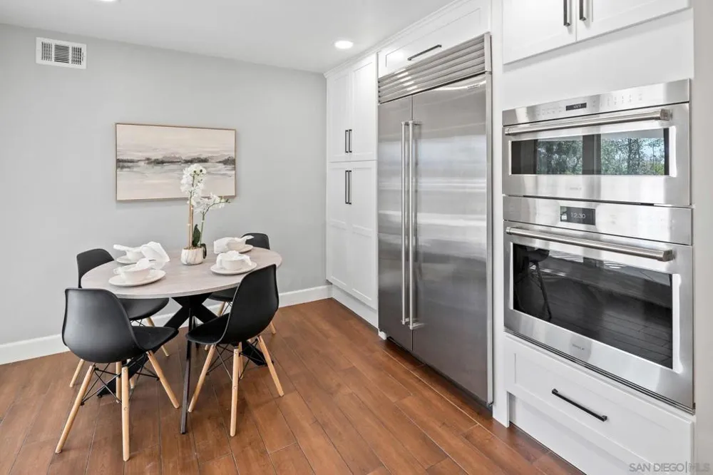 10829 Charbono Point San Diego, CA 92131