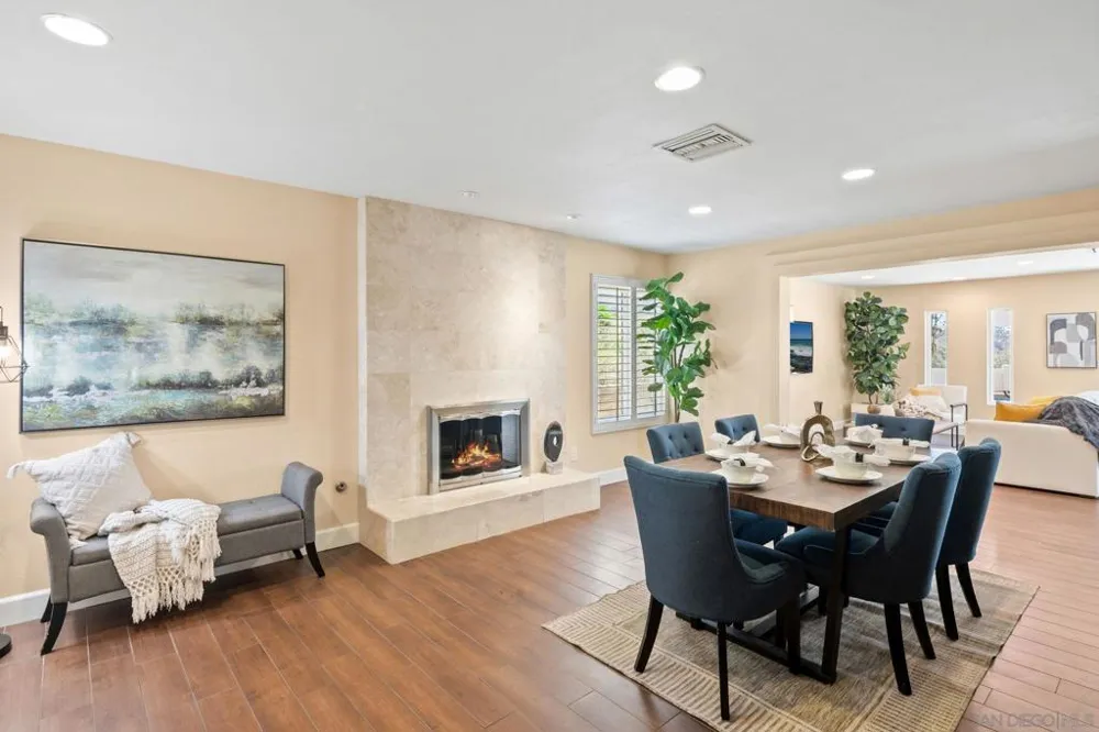 10829 Charbono Point San Diego, CA 92131