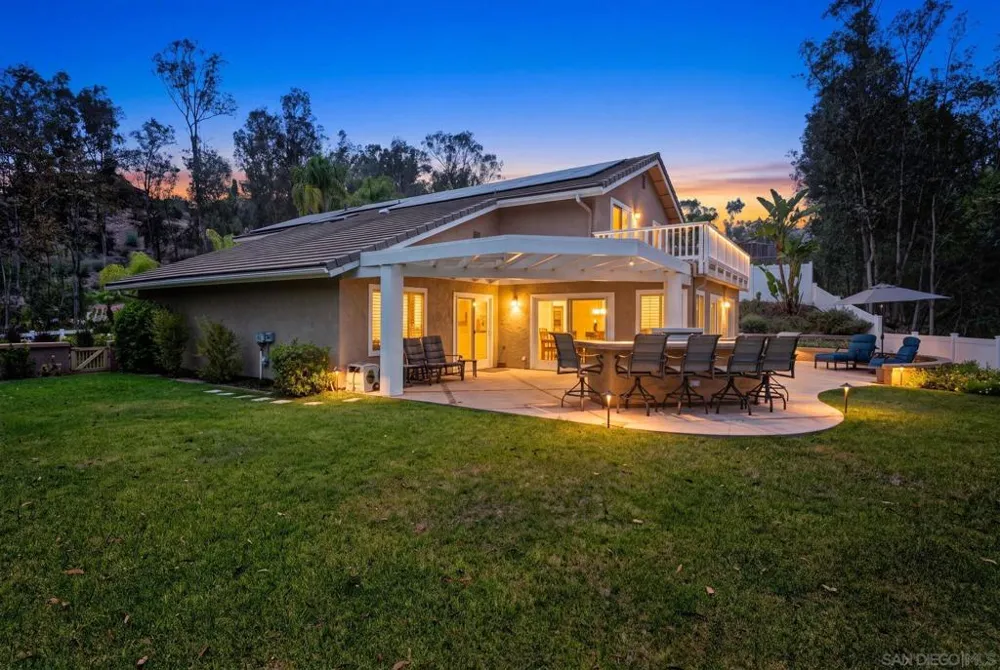 10829 Charbono Point San Diego, CA 92131