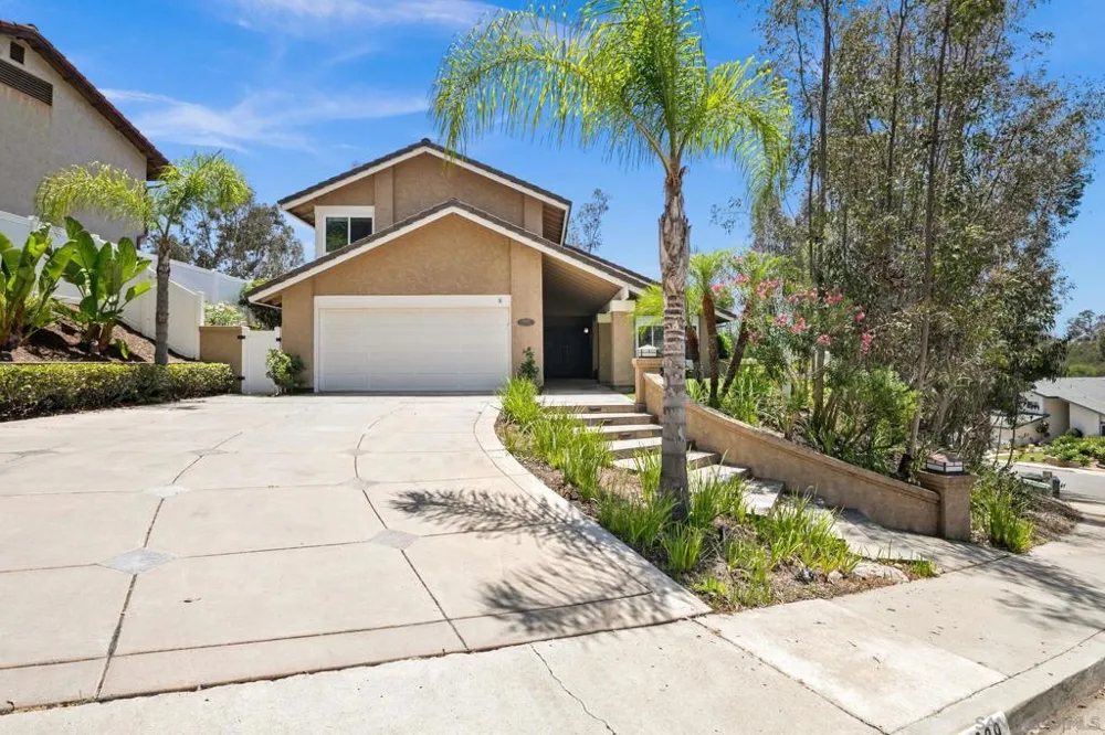 10829 Charbono Point San Diego, CA 92131
