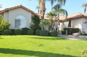 137 Courtside Drive Palm Desert, CA 92260