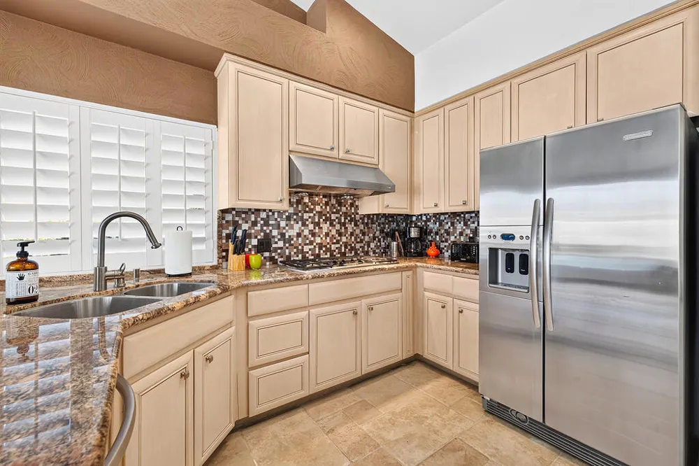 137 Courtside Drive Palm Desert, CA 92260
