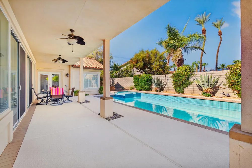 137 Courtside Drive Palm Desert, CA 92260