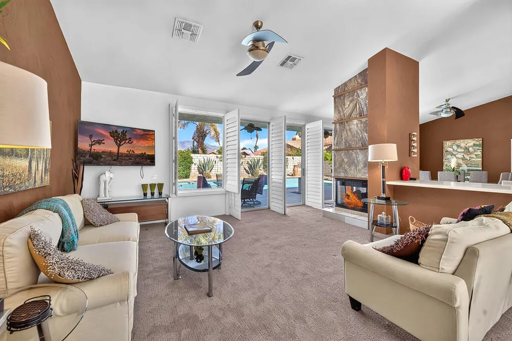 137 Courtside Drive Palm Desert, CA 92260