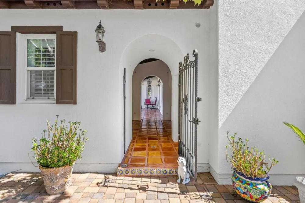 6560 Eagle Ridge Court Gilroy, CA 95020
