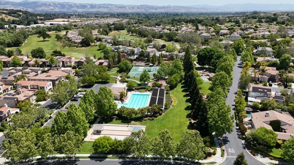 6560 Eagle Ridge Court Gilroy, CA 95020