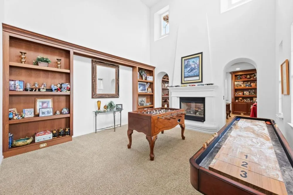 6560 Eagle Ridge Court Gilroy, CA 95020