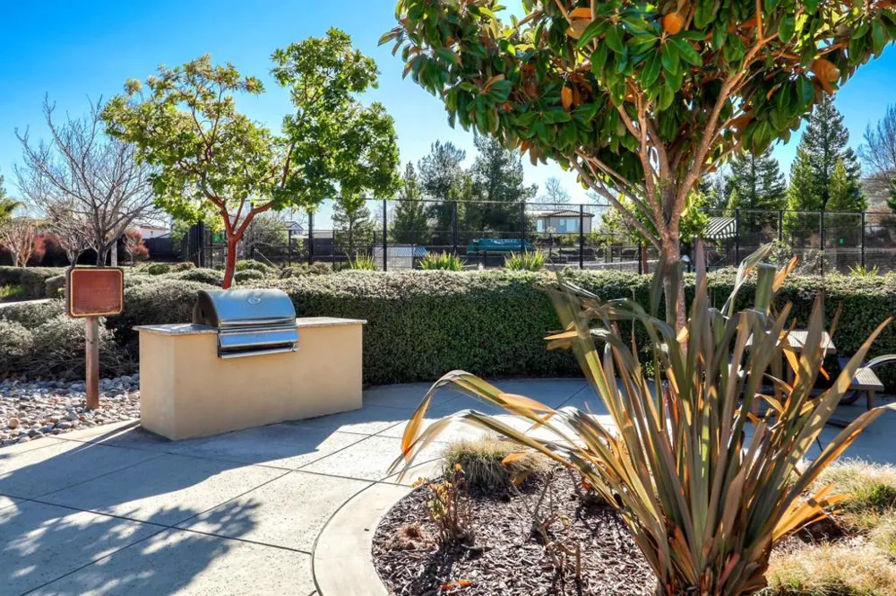 6560 Eagle Ridge Court Gilroy, CA 95020
