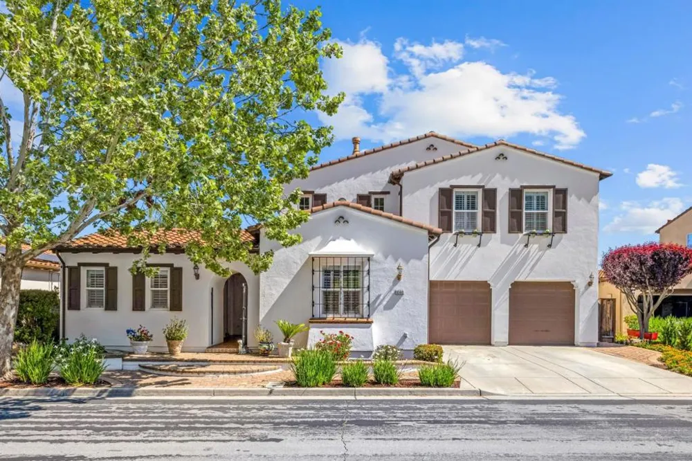 6560 Eagle Ridge Court Gilroy, CA 95020