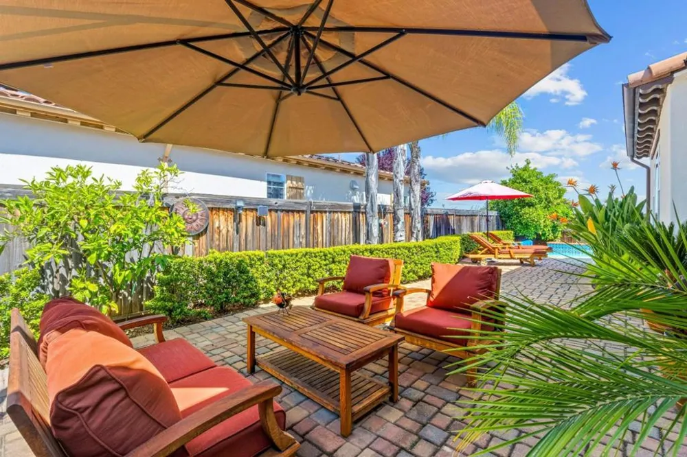 6560 Eagle Ridge Court Gilroy, CA 95020