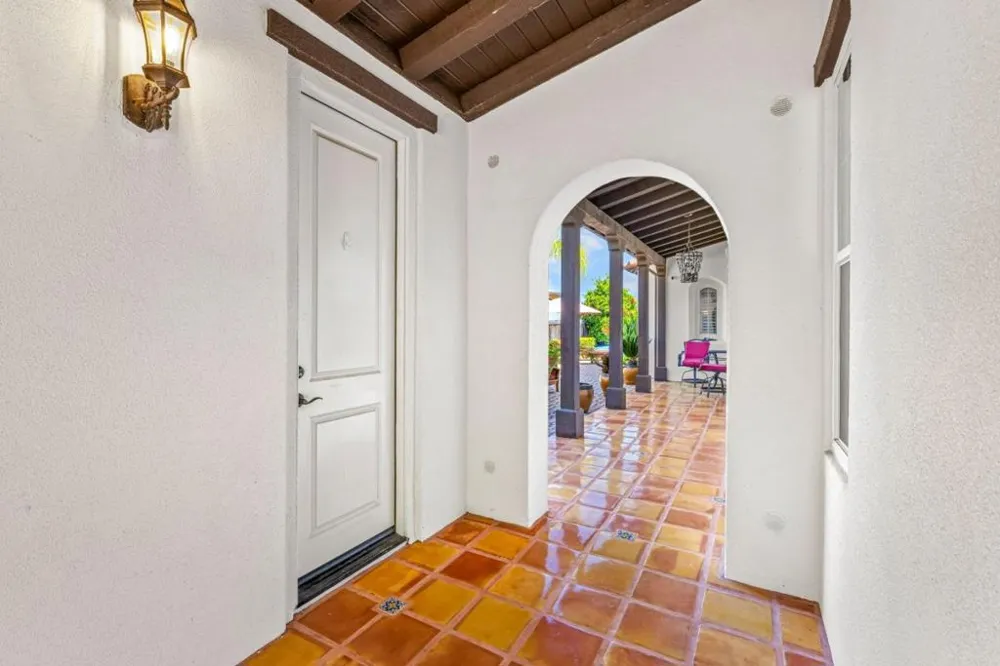 6560 Eagle Ridge Court Gilroy, CA 95020