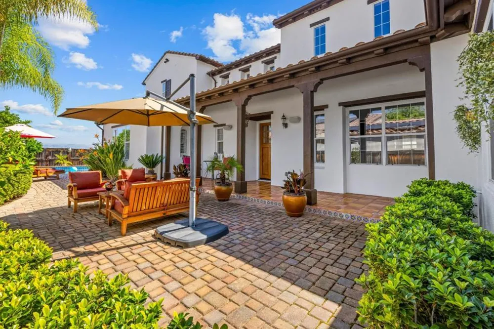 6560 Eagle Ridge Court Gilroy, CA 95020