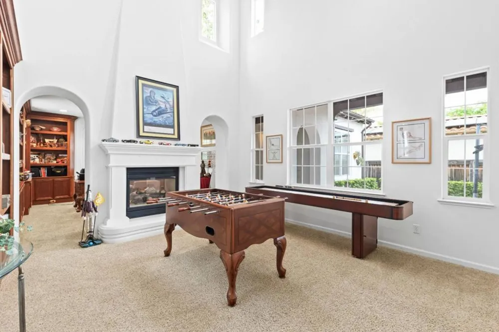6560 Eagle Ridge Court Gilroy, CA 95020