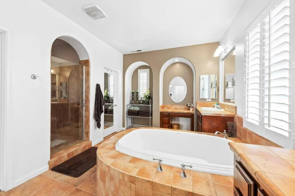 6560 Eagle Ridge Court Gilroy, CA 95020