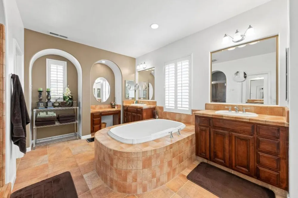 6560 Eagle Ridge Court Gilroy, CA 95020