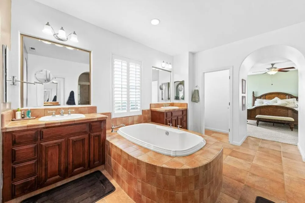 6560 Eagle Ridge Court Gilroy, CA 95020