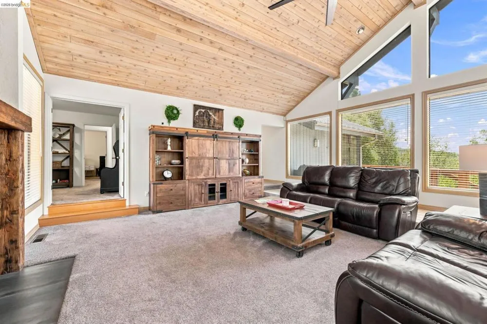 14469 Phillip Ln Sonora, CA 95370