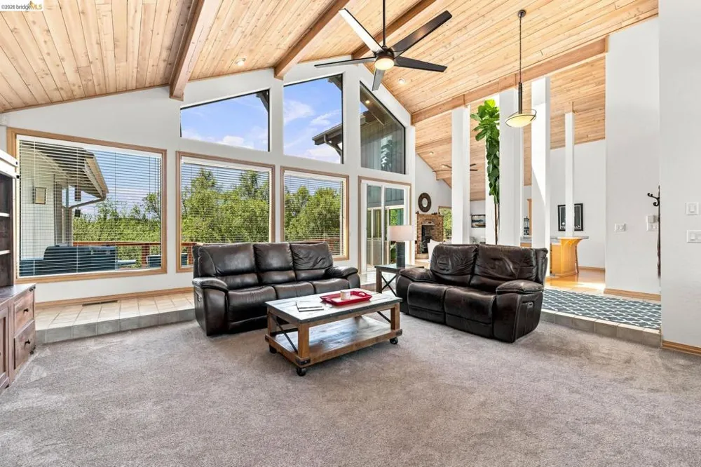 14469 Phillip Ln Sonora, CA 95370