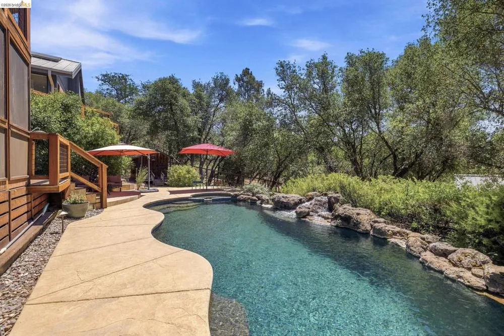 14469 Phillip Ln Sonora, CA 95370