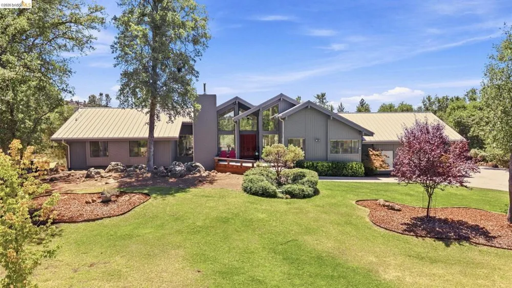 14469 Phillip Ln Sonora, CA 95370
