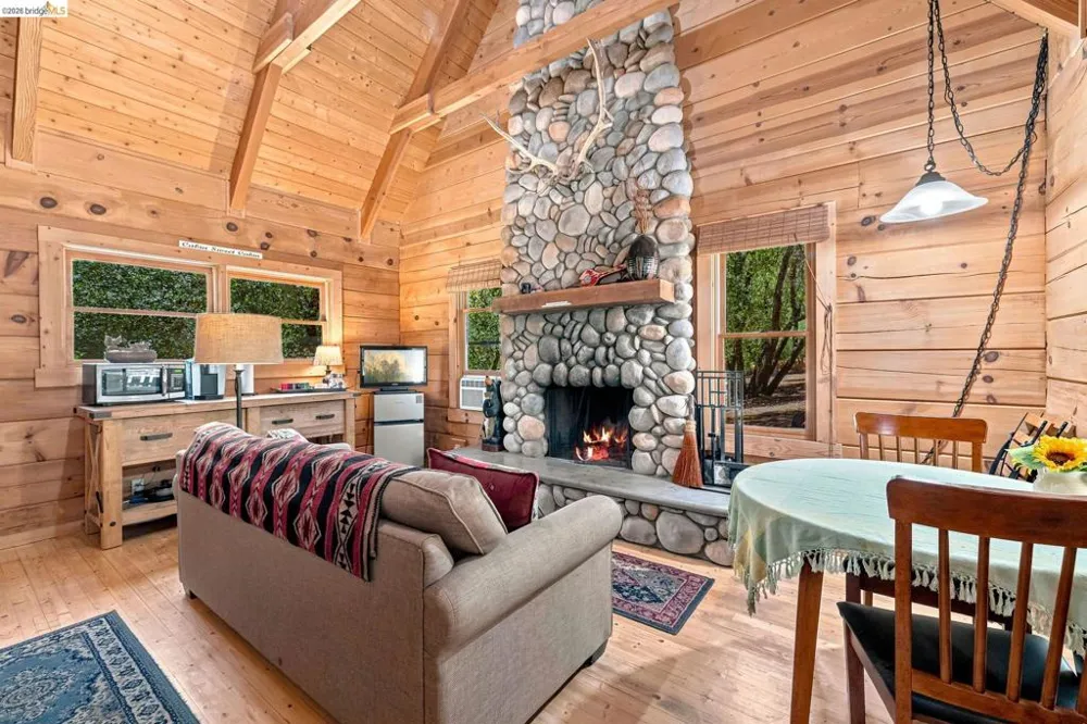 14469 Phillip Ln Sonora, CA 95370