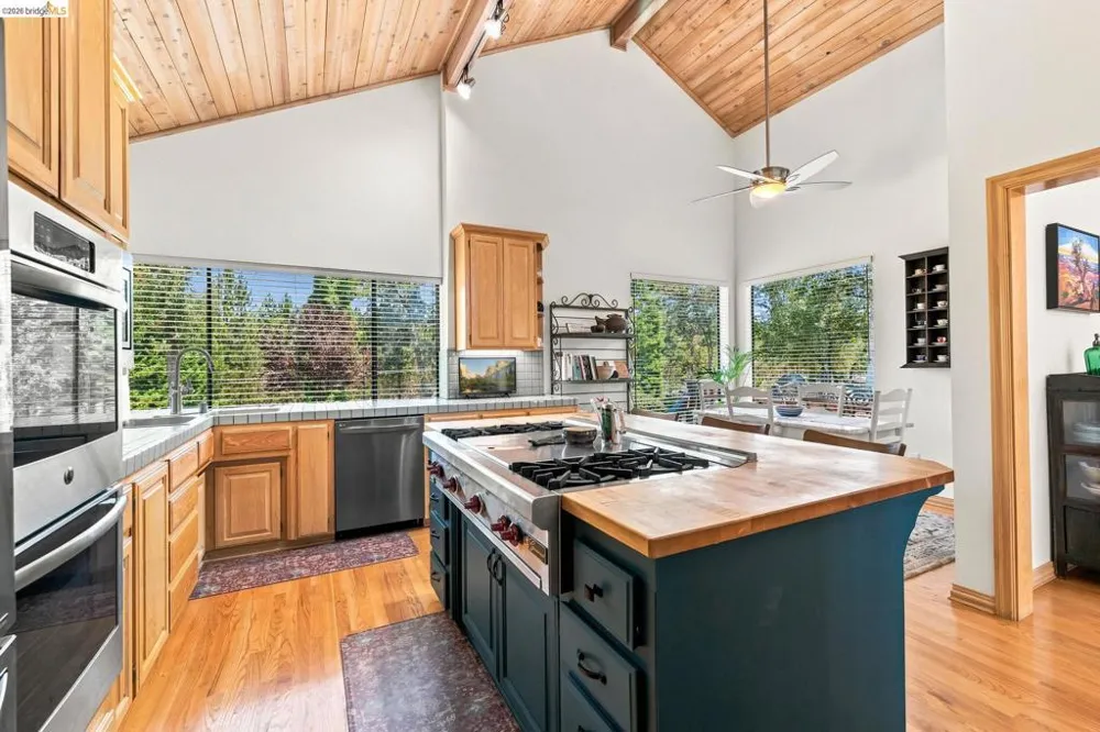 14469 Phillip Ln Sonora, CA 95370