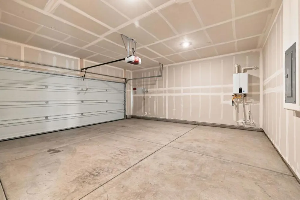 216 Raccoon Hollow Loop Copperopolis, CA 95228