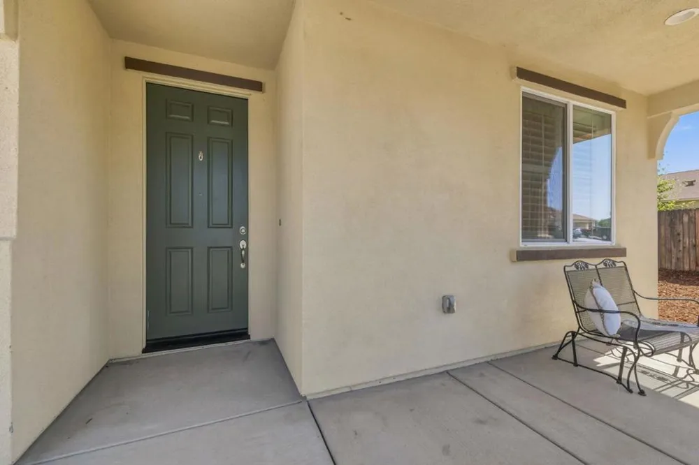 216 Raccoon Hollow Loop Copperopolis, CA 95228