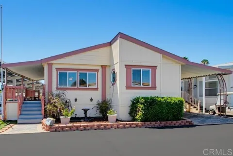 1219 E Barham Drive #127