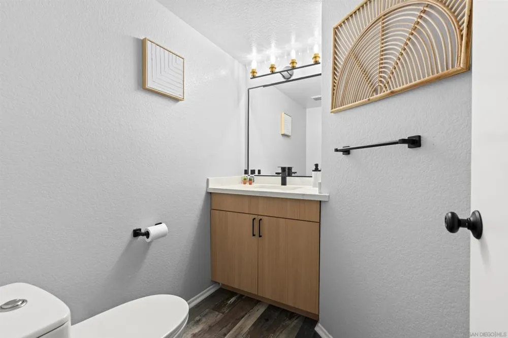 8896 Highwood Dr #C San Diego, CA 92119