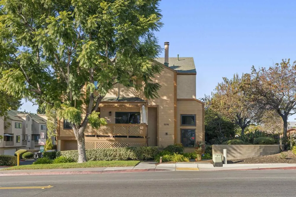 8896 Highwood Dr #C San Diego, CA 92119
