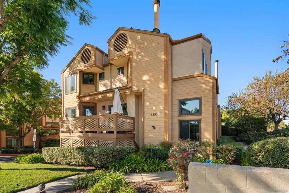 8896 Highwood Dr #C San Diego, CA 92119