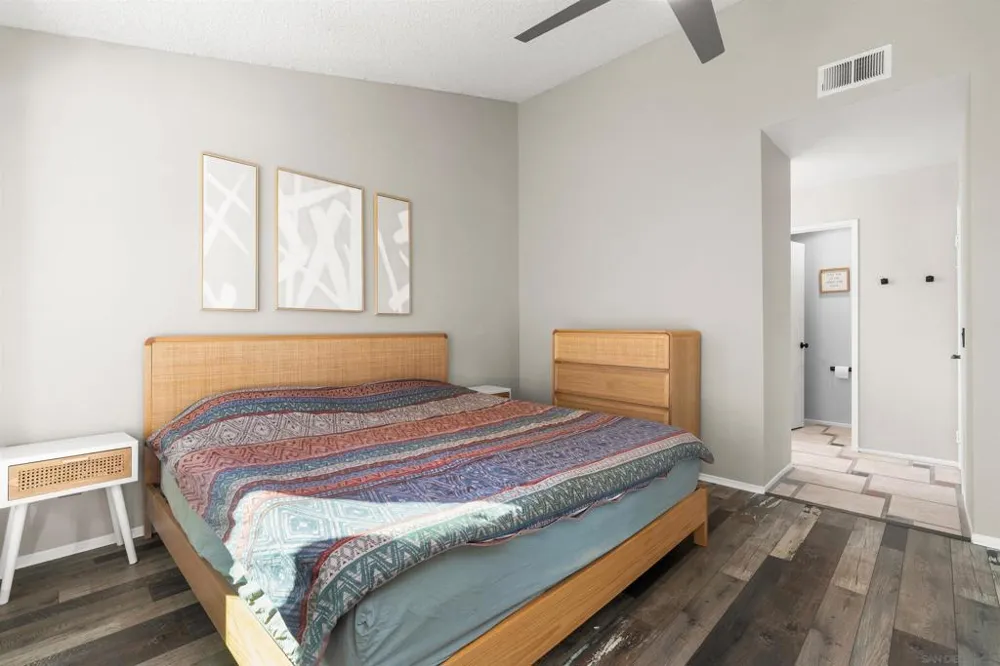 8896 Highwood Dr #C San Diego, CA 92119